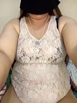 Photos of MerriamxHot from StripChat is Freechat
