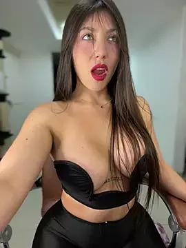Photos of MiaJones21 from StripChat is Freechat