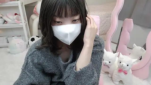 momo_room from StripChat