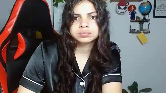 Nikkykora15 from StripChat