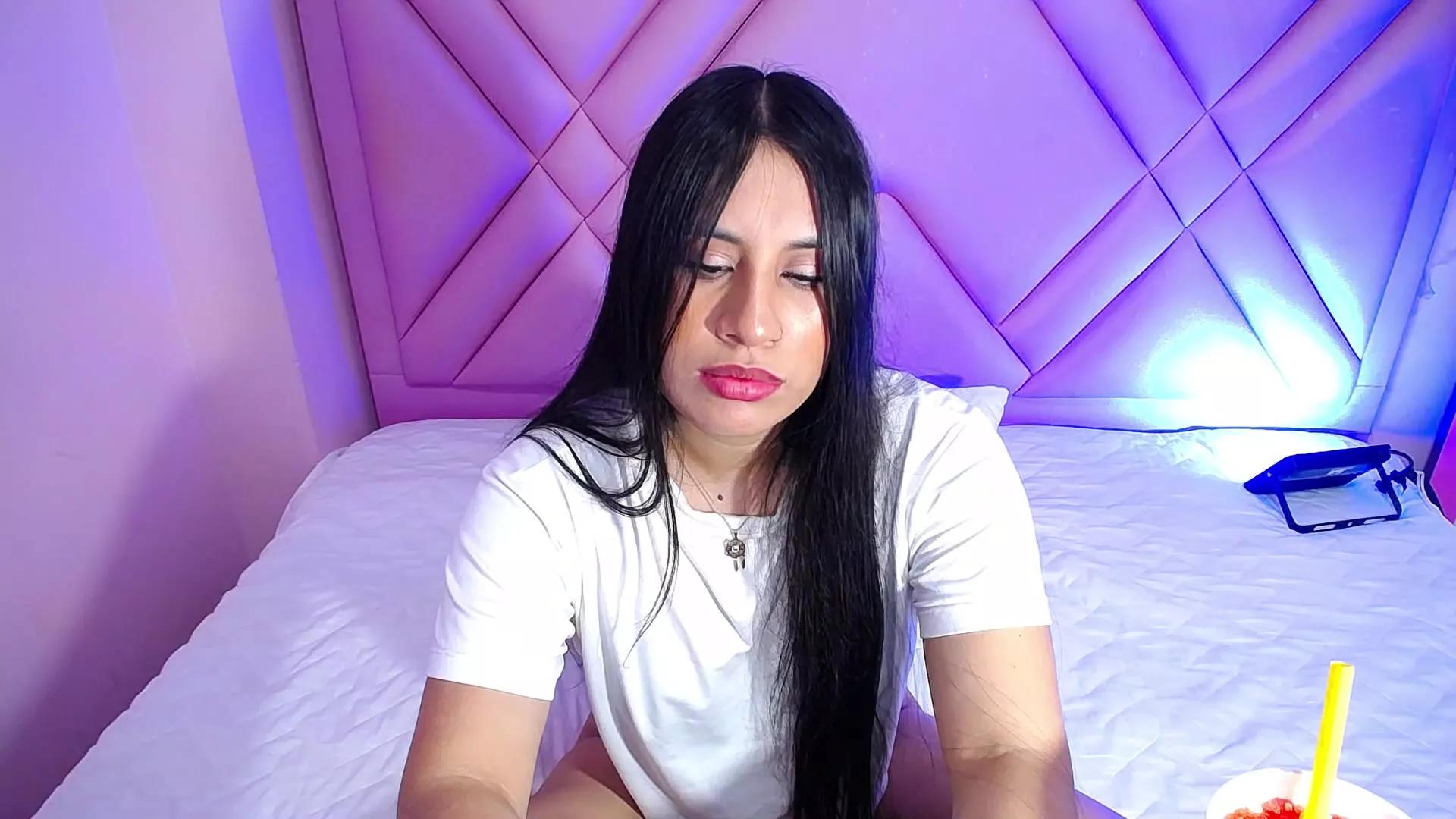ninirestrepoo from StripChat