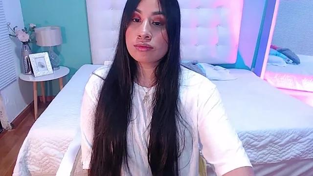 ninirestrepoo from StripChat