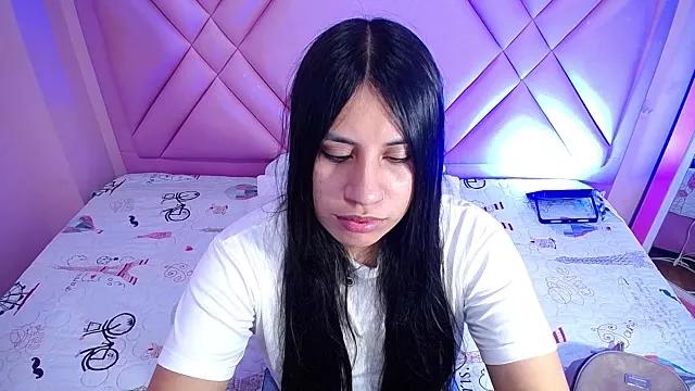 ninirestrepoo from StripChat