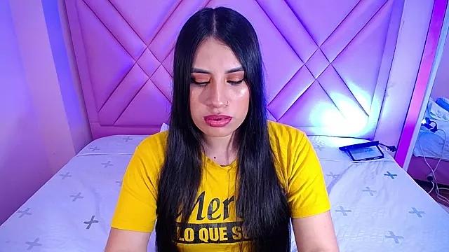 ninirestrepoo from StripChat