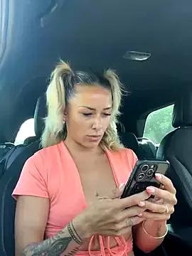 Photos of petrouchkaaa_ from StripChat is Freechat