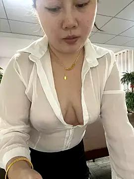 Photos of qinger2025 from StripChat is Group