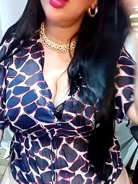Photos of Queen_sousou from StripChat is Private