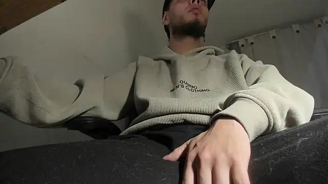s_sven03 from StripChat