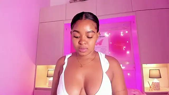 tamaraa_smiith from StripChat