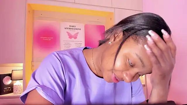tamaraa_smiith from StripChat