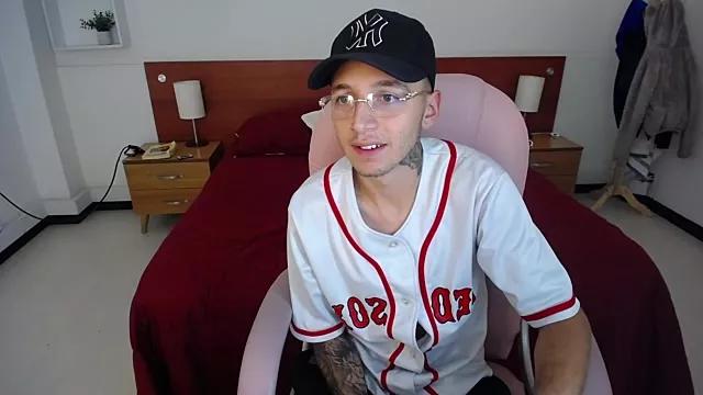 Tato_Gabs from StripChat