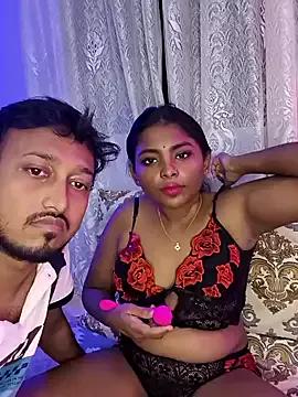 Photos of Trending_Couple from StripChat is Freechat