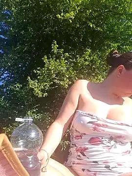 Photos of UK_bella from StripChat is Freechat