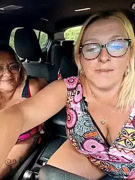 Photos of winniess40 from StripChat is Freechat