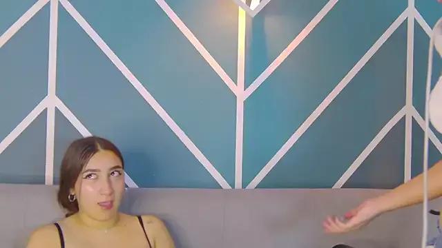 zoee_moretti from StripChat